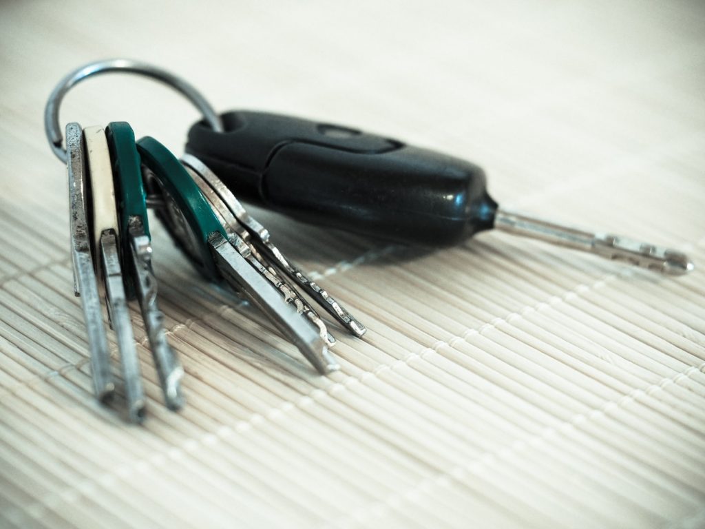 key-car-keys-keychain-metal-door-key-symbols